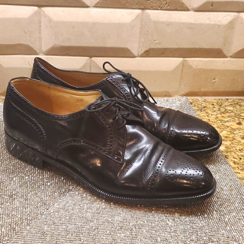 BELTRAMI Black Leather Wingtip Oxfords - Size 9‎
